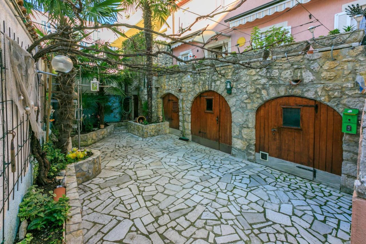 Apartments Villa 7 Crikvenica Luaran gambar